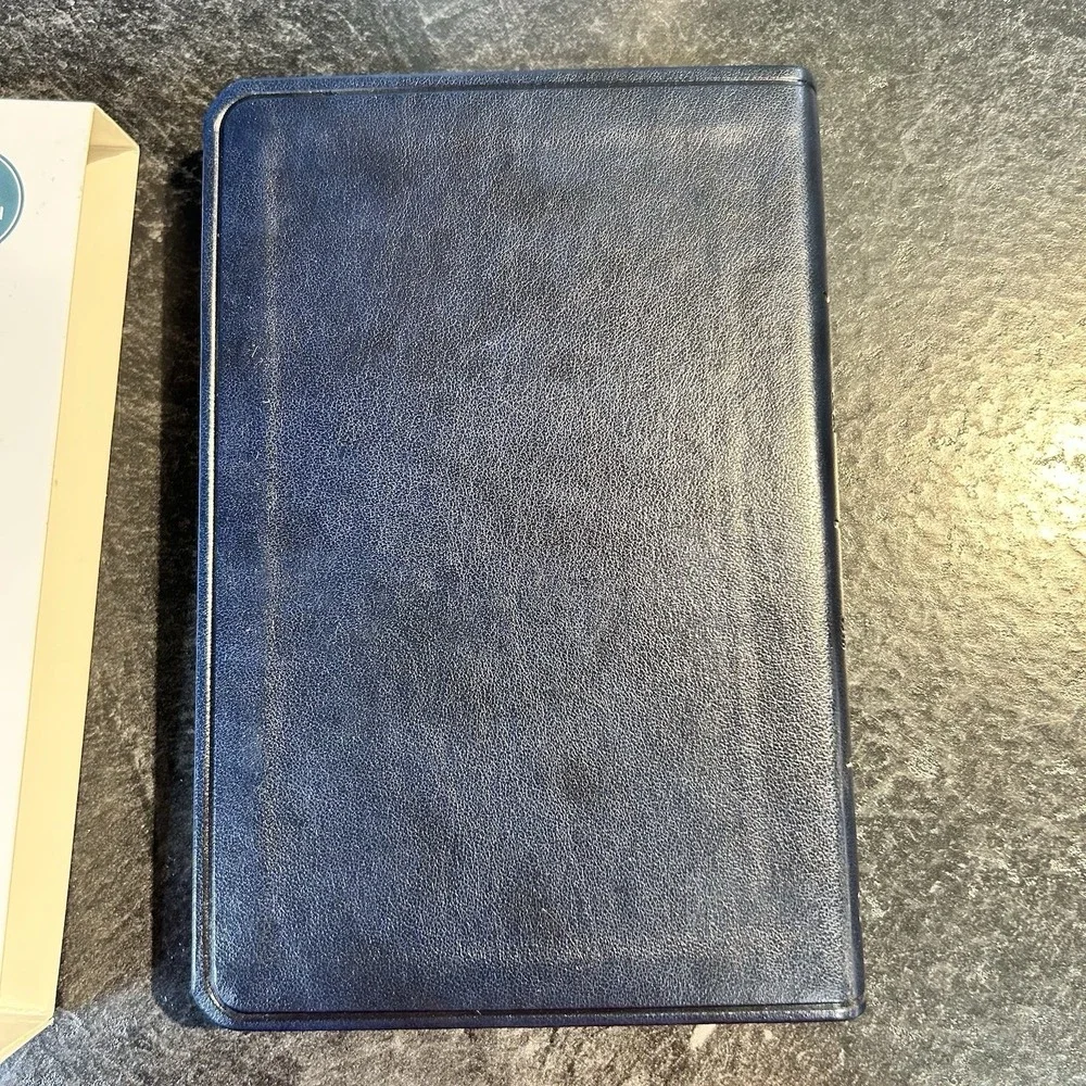NEW Holman Christian Standard Bible CSB Thinline Blue Leathertouch‎ Red Letter